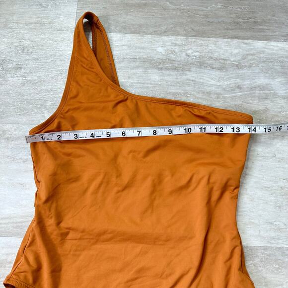 Andie The Nantucket One Piece - Picture 2 of 8